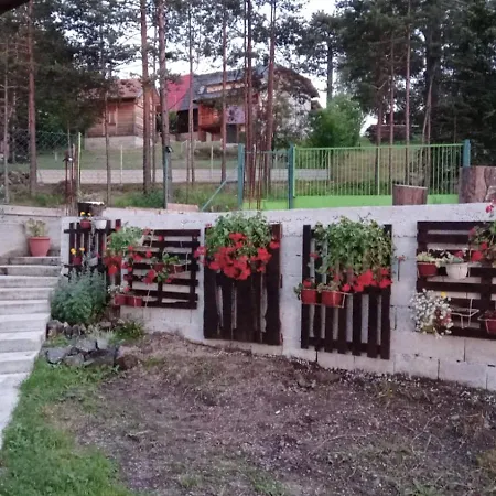 Ispod Duge Διαμέρισμα Dobroselica